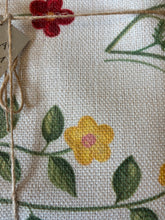 Load image into Gallery viewer, GISELA GRAHAM FABRIC TABLE RUNNER MEADOW
